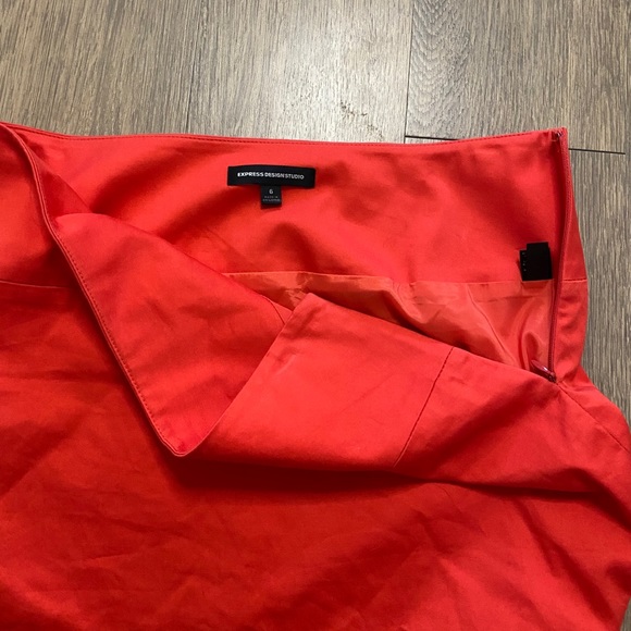 Express Orange Mini Skirt - Picture 2 of 2